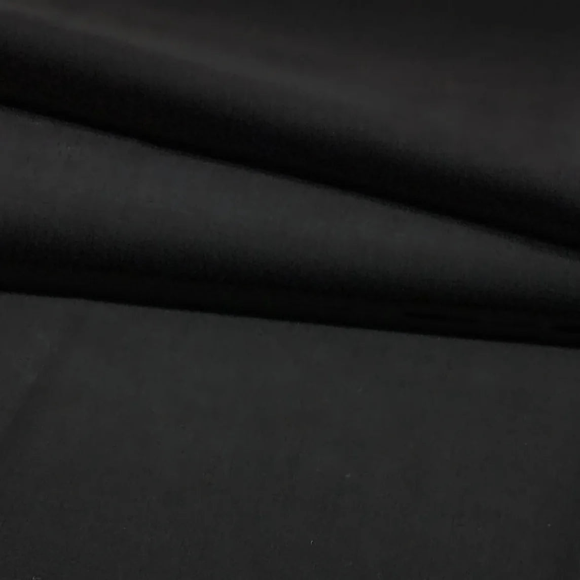 Royal Regalia by Manufaktur Bavaria: matte black Merino and cashmere cloth